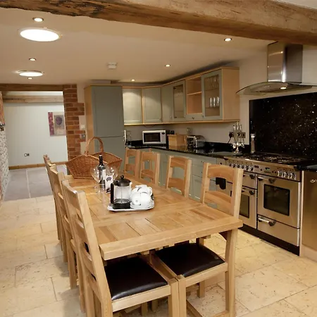 4 Bed In G0146 Tatil Evi Hovingham